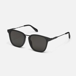 QUAY AUSTRALIA JACKPOT REMIXED Matte Black Frame / Black Polarized Lens